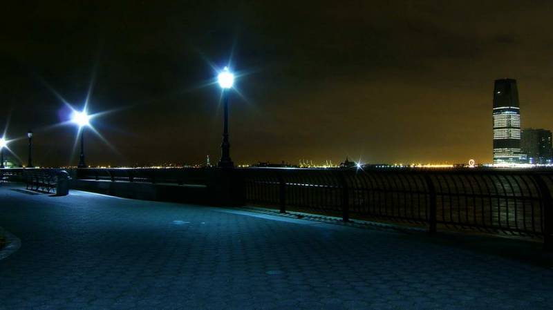 NYC_2006-12-13 05-00-35